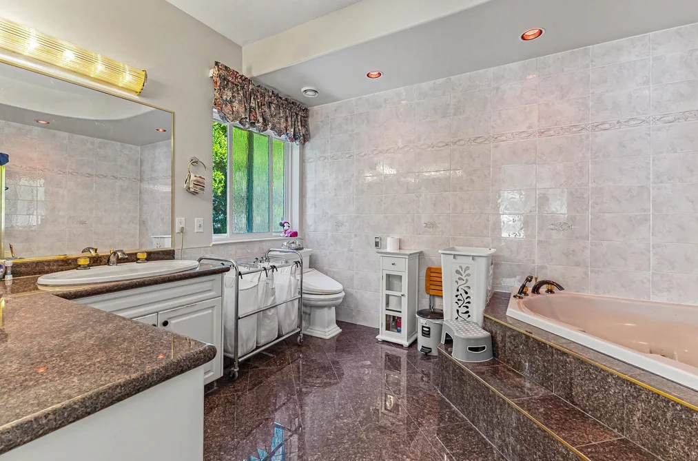 731 GATENSBURY STREET, Coquitlam BC V3J 5H3, Coquitlam BC — Residential for Sale — Photo 11 of 31