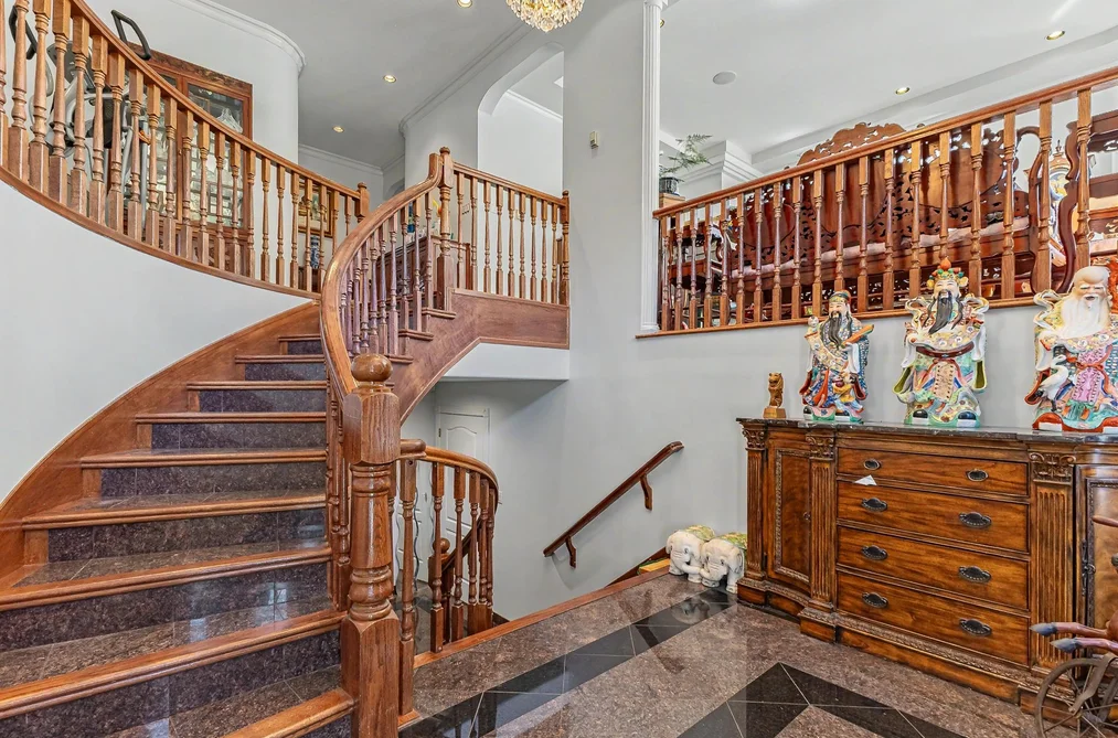 731 GATENSBURY STREET, Coquitlam BC V3J 5H3, Coquitlam BC — Residential for Sale — Photo 3 of 31