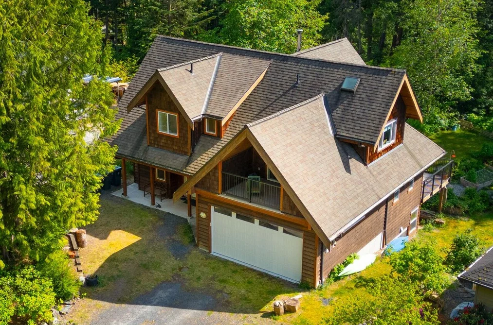 731 MINERAL CREEK CRESCENT, Prince George BC V8B 1J1, Prince George BC — Residential for Sale - Photo 2