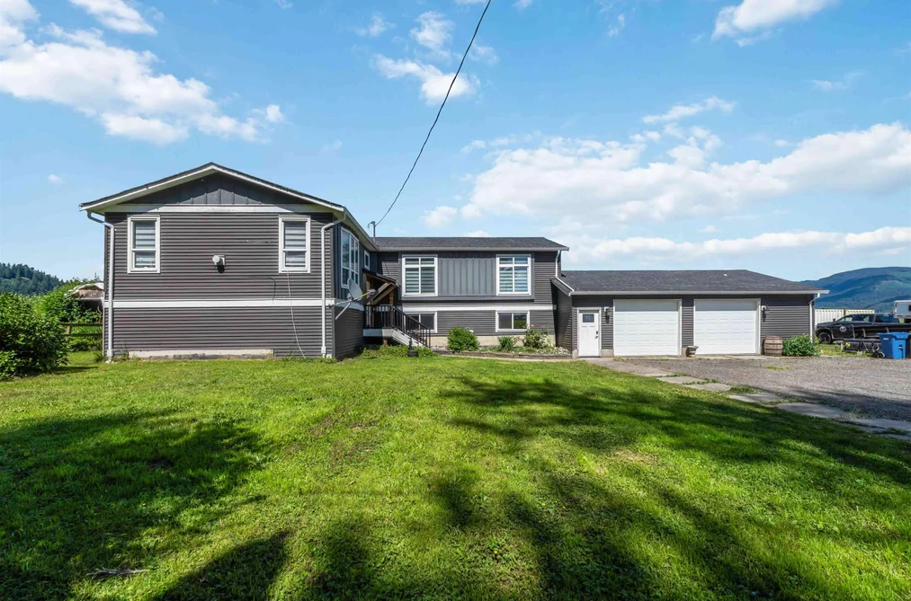 7310 KELLEHER STREET, Abbotsford BC V3G 1N2, Abbotsford BC — Residential for Sale - Photo 2
