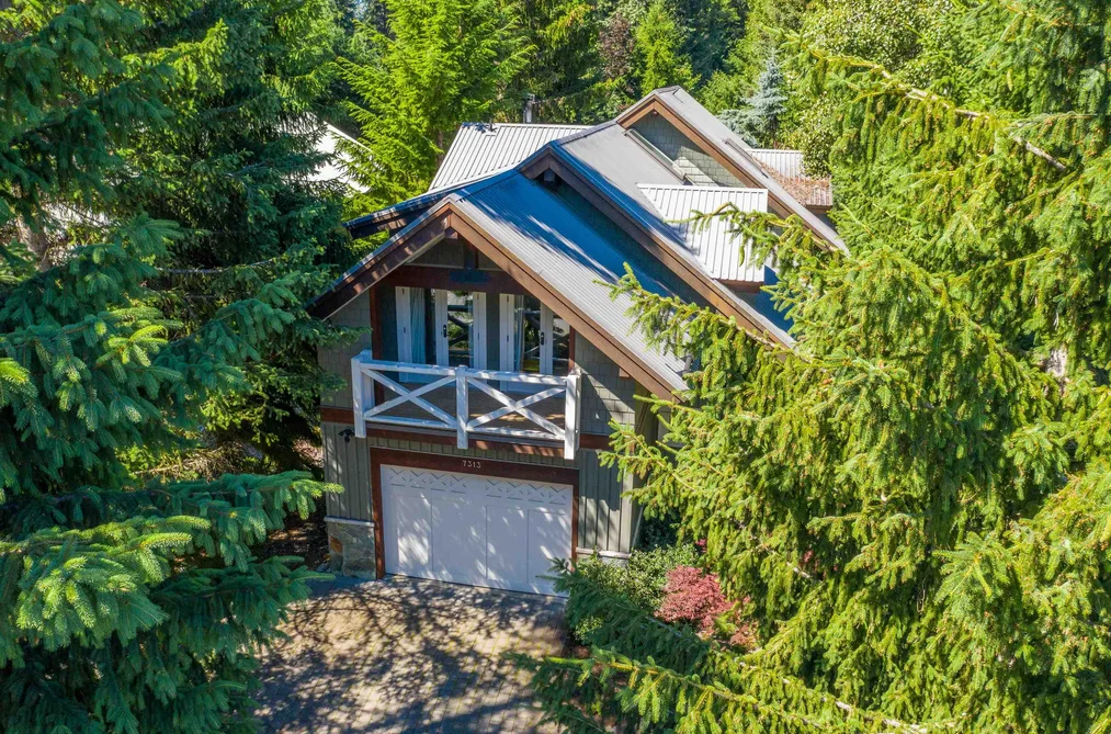 House for sale at 7313 Fitzsimmons Road South Whistler British Columbia - MLS: R3116343