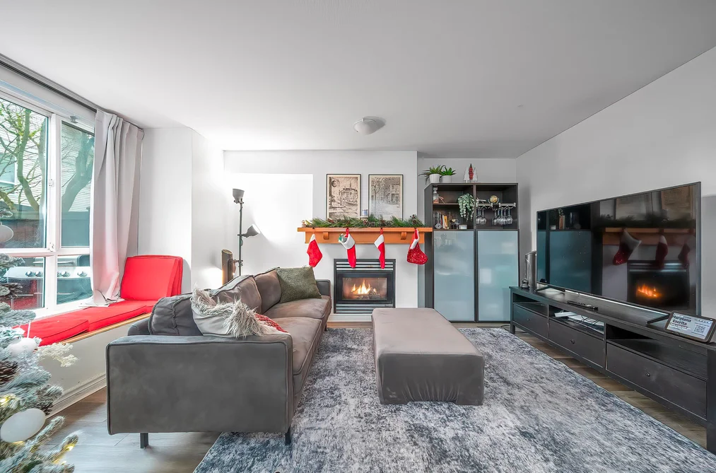 7313 MAGNOLIA TERRACE, Burnaby BC V5E 4N3, Burnaby BC — Residential for Sale - Photo 2