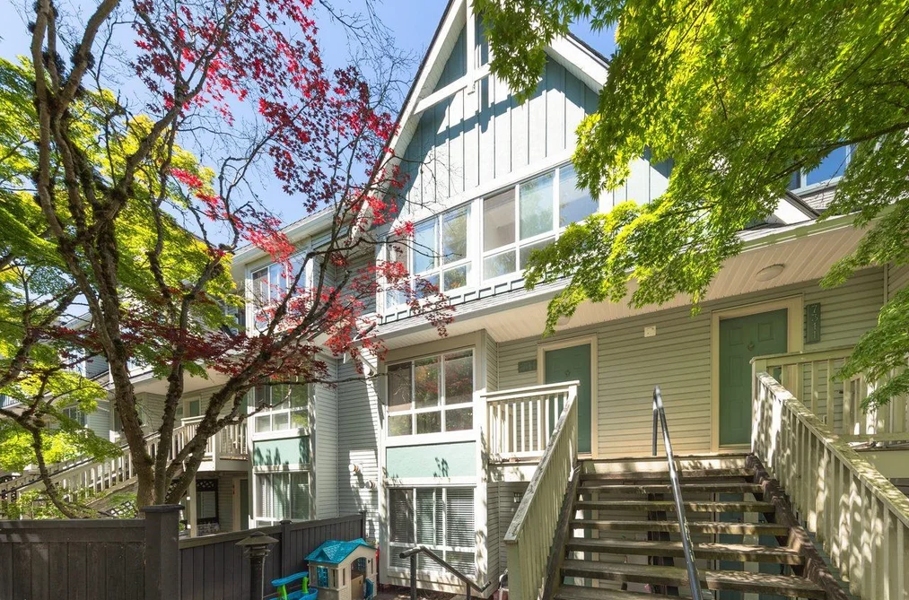 7317 MAGNOLIA TERRACE, Burnaby, BC — Residential for Sale - Photo 2