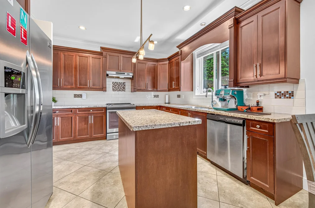 7336 201B STREET, Langley BC V2Y 3G3, Langley BC — Residential for Sale — Photo 6 of 40