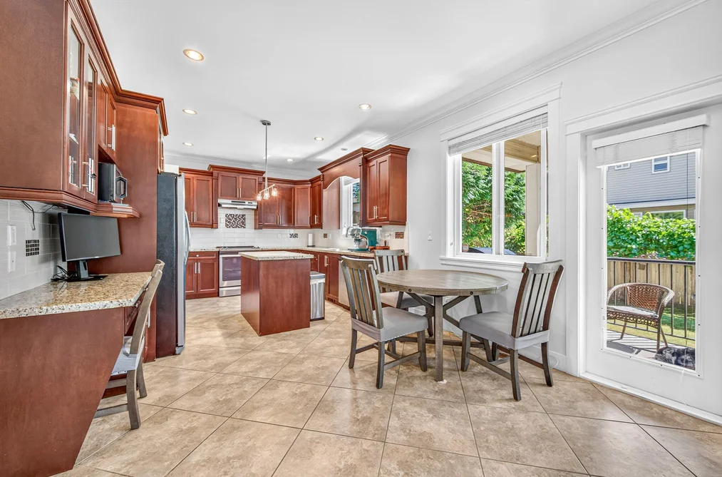 7336 201B STREET, Langley BC V2Y 3G3, Langley BC — Residential for Sale — Photo 7 of 40