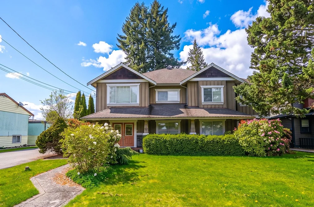 House for sale at 735 Schoolhouse Street Coquitlam British Columbia - MLS: R3117261