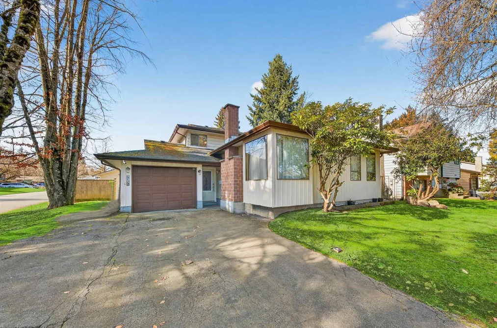 7351 141A STREET, Surrey BC V3W 7L3, Surrey BC — Residential for Sale - Photo 2