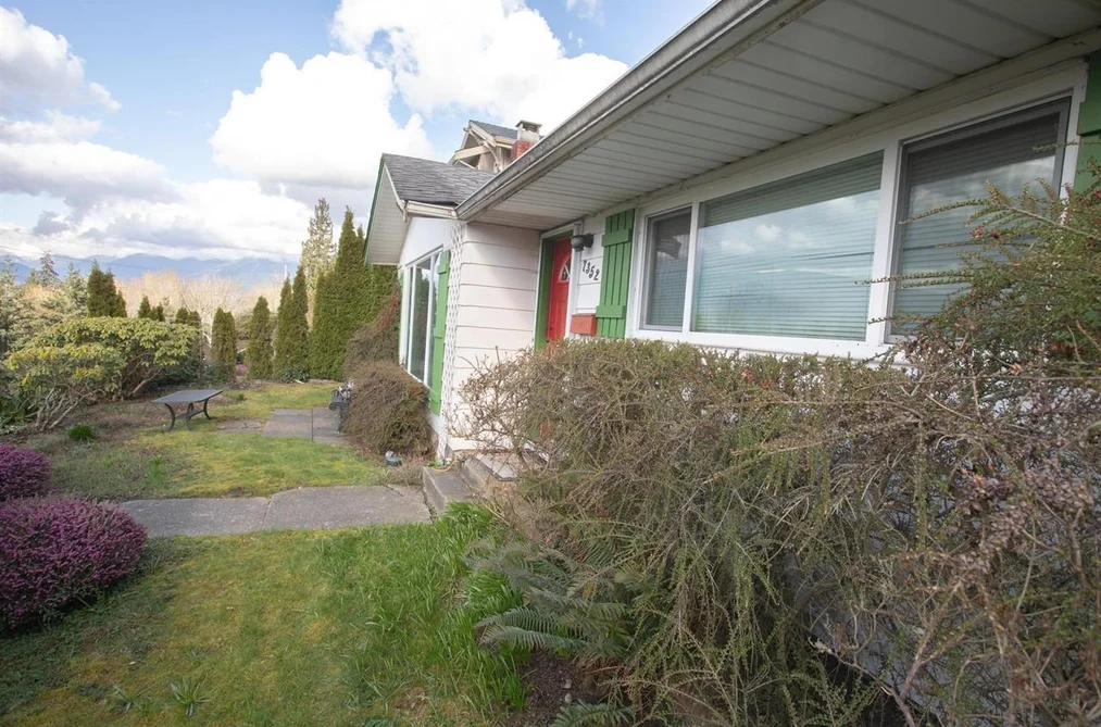 7352 BARNET ROAD, Burnaby BC V5A 1E4, Burnaby BC — Residential for Sale - Photo 4