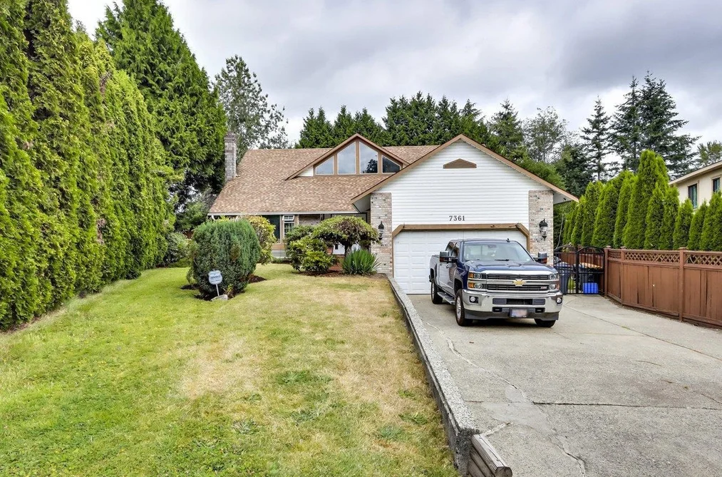 House for sale at 7361 149a Street Surrey British Columbia - MLS: R3085192