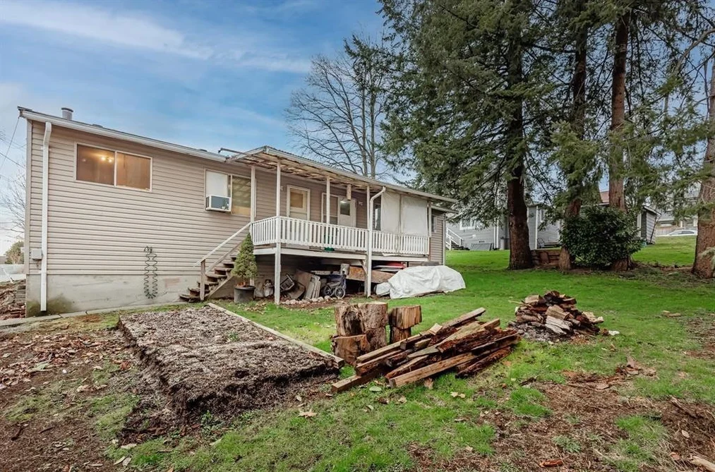 7380 JAMES STREET, Mission BC V2V 3V6, Mission BC — Residential Income for Sale - Photo 5