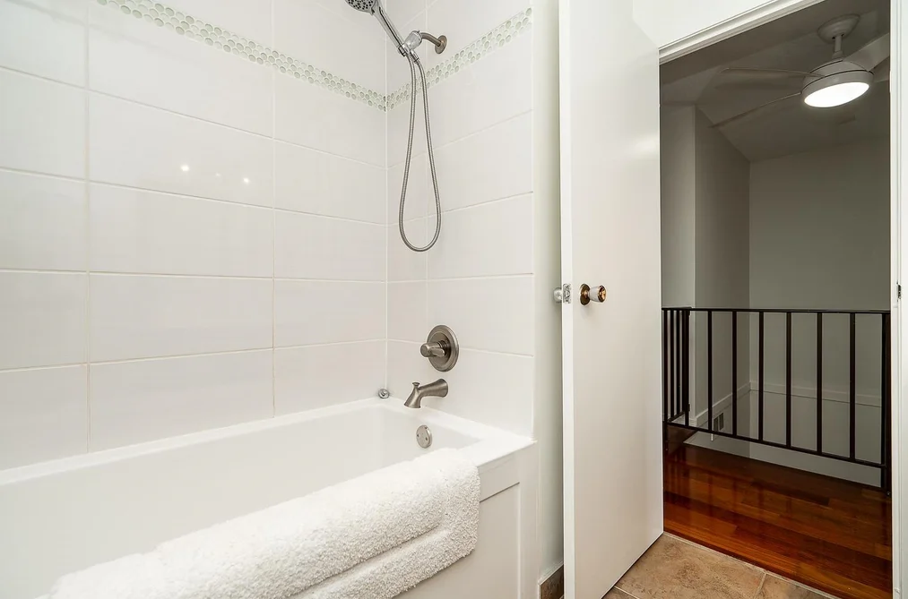 7393 MONTECITO DRIVE, Burnaby, BC — Residential for Sale — Photo 29 of 40