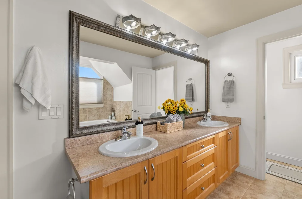 7397 202A STREET, Langley BC V2Y 0A8, Langley BC — Residential for Sale - Photo 4