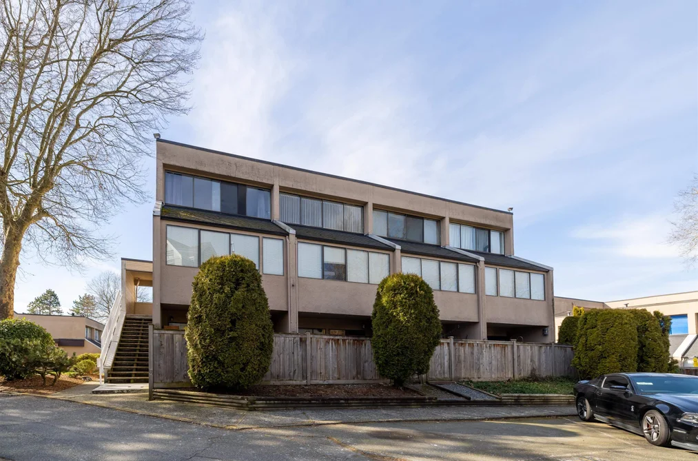Condo for sale at 74 17712 60 Avenue Surrey British Columbia - MLS: R3126905