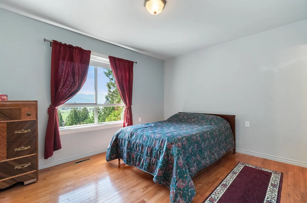 7400 MARBLE HILL ROAD, Chilliwack, BC — Residential for Sale — Photo 19 of 38