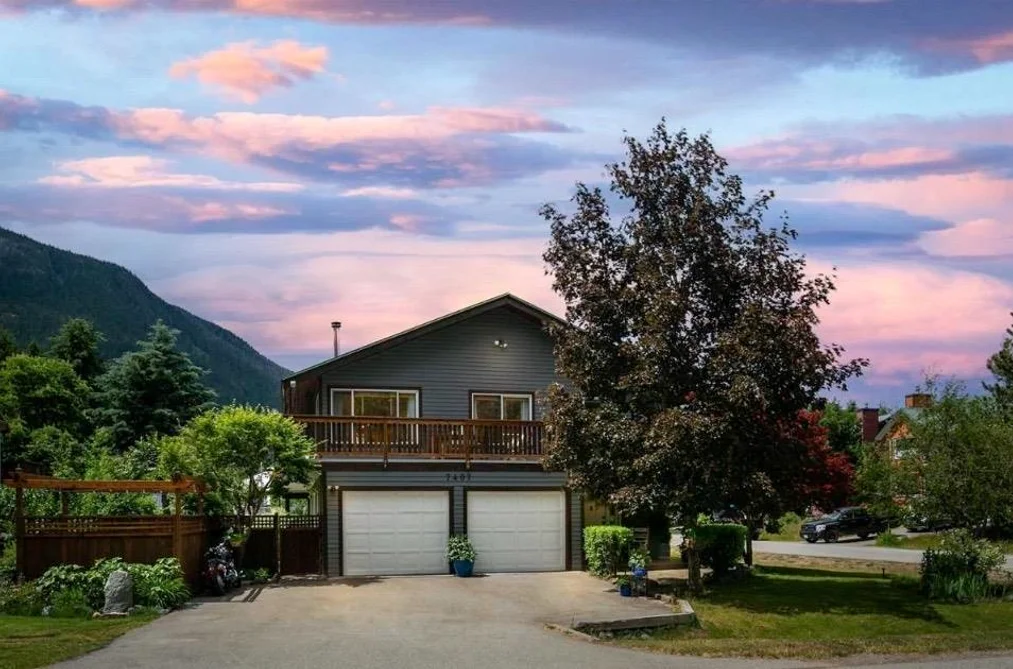 House for sale at 7407 Harrow Road Pemberton British Columbia - MLS: R3086510