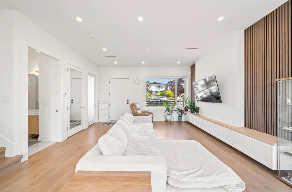 742 E 58TH AVENUE, Vancouver BC V5X 1W3, Vancouver BC — Residential for Sale — Photo 8 of 37