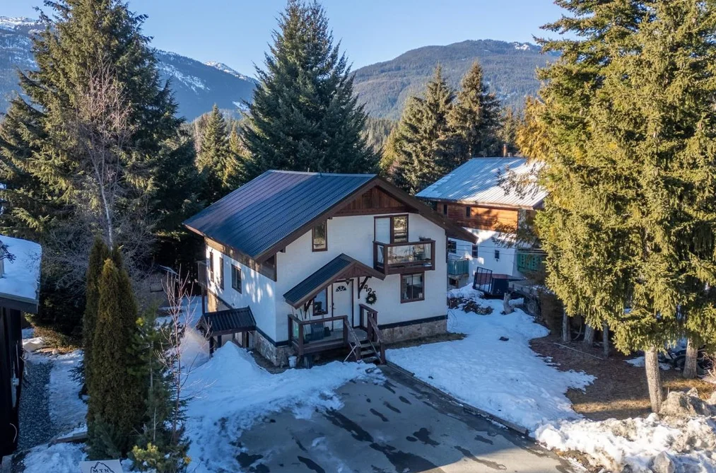 7425 AMBASSADOR CRESCENT, Whistler BC V8E 0E4, Whistler BC — Residential for Sale - Photo 3