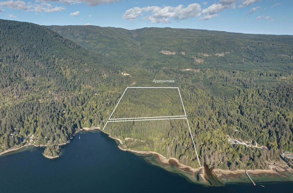 Property for sale at 7425 Sechelt Inlet Road Sechelt British Columbia - MLS: R3138714