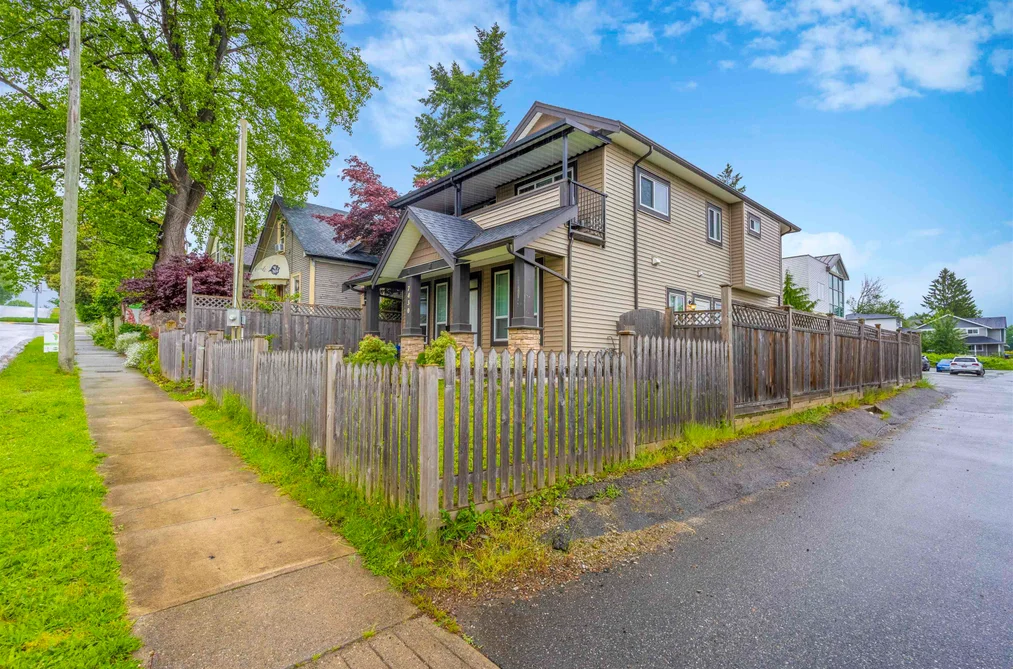 7430 GRAND STREET, Mission BC V2V 3S5, Mission BC — Residential for Sale - Photo 2