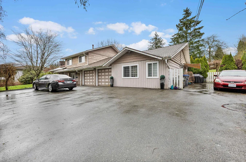 House for sale at 7444 184 Street Surrey British Columbia - MLS: R3101009