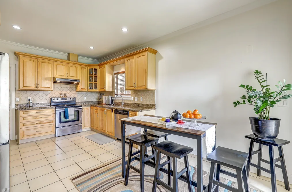 7448 17TH AVE AVENUE, Burnaby BC V3N 1L4, Burnaby BC — Residential for Sale - Photo 3