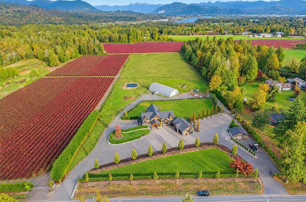 7460 Bradner Rd, Abbotsford, BC - MLS: R3174686