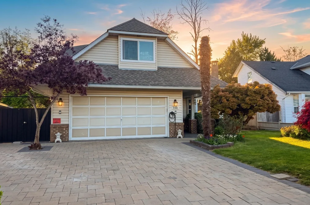 House for sale at 7461 123 Street Surrey British Columbia - MLS: R3117477