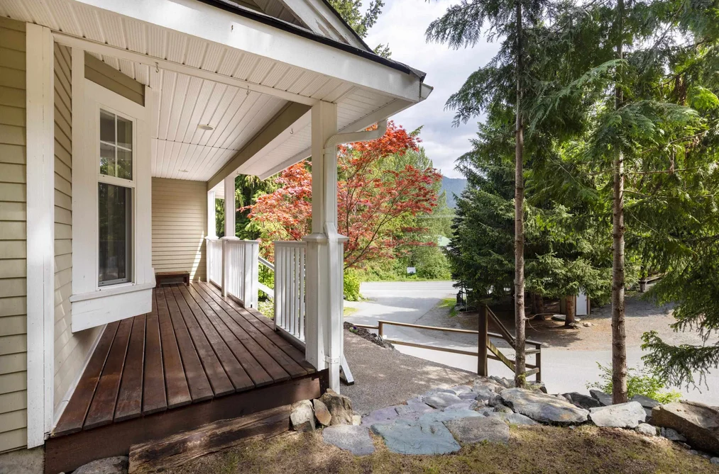 7463 BEECHWOOD STREET, Pemberton BC V0N 2L1, Pemberton BC — Residential for Sale - Photo 2