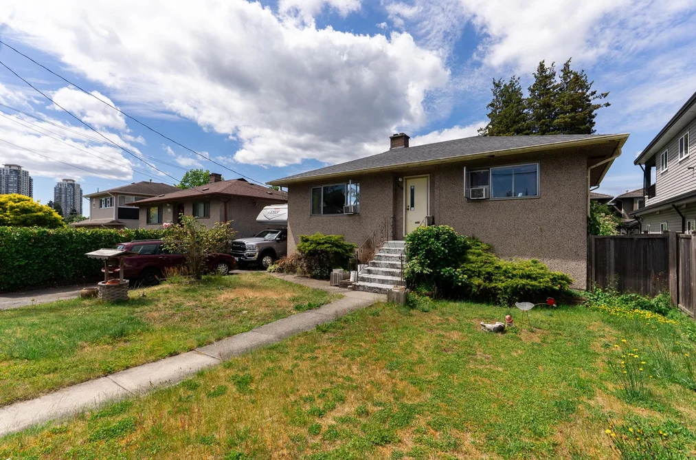7465 ROSEWOOD STREET, Burnaby BC V5E 2G6, Burnaby BC — Residential for Sale — Photo 8 of 13