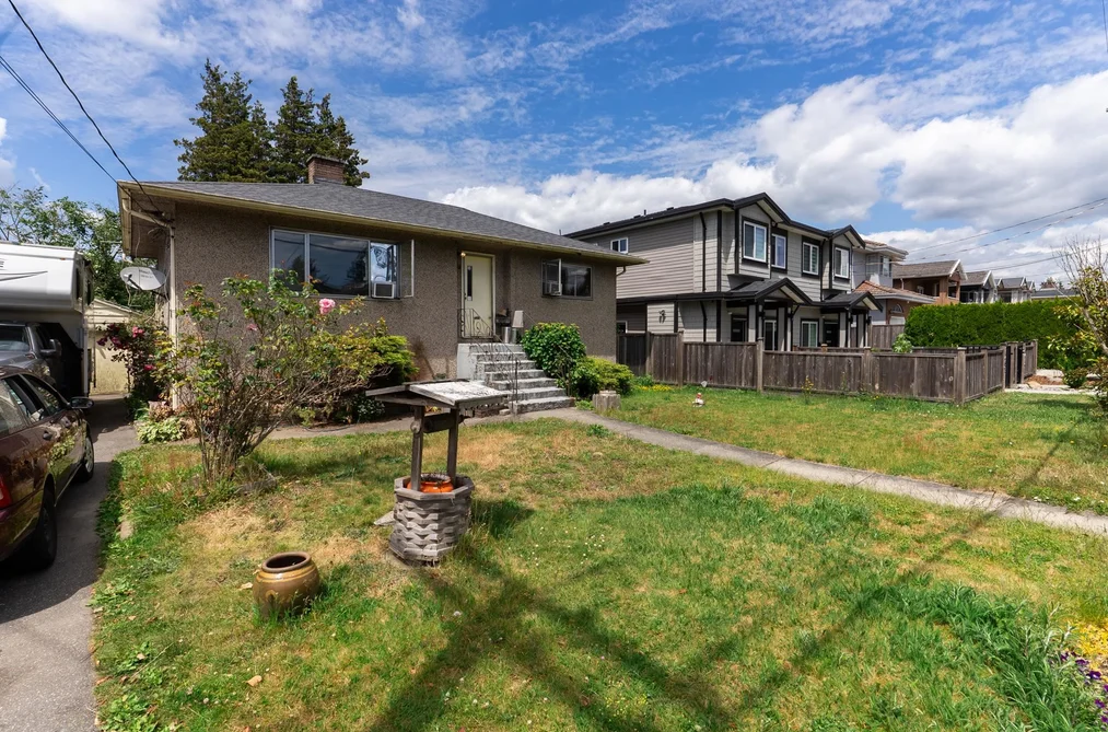 7465 ROSEWOOD STREET, Burnaby BC V5E 2G6, Burnaby BC — Residential for Sale — Photo 9 of 13