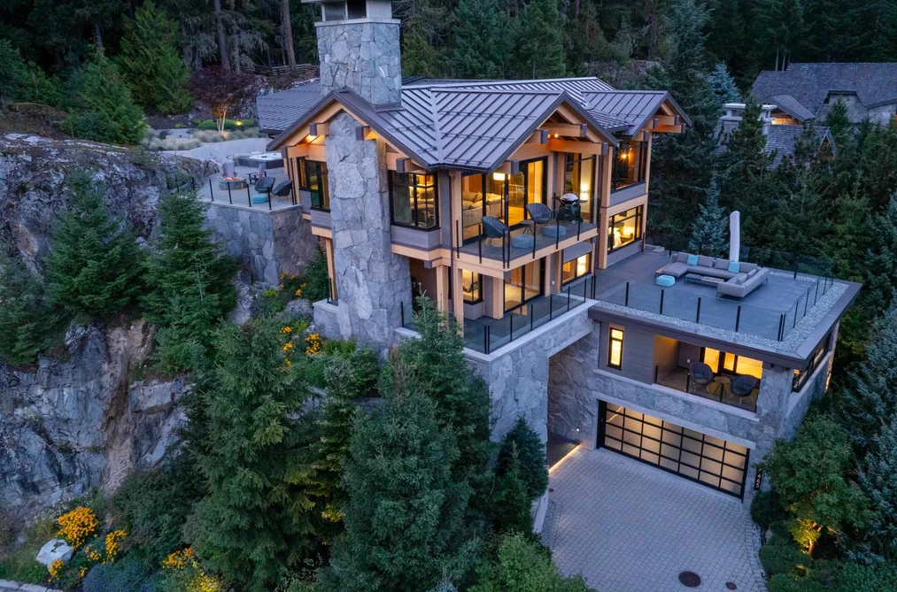 House for sale at 7465 Treetop Lane Whistler British Columbia - MLS: R3164719