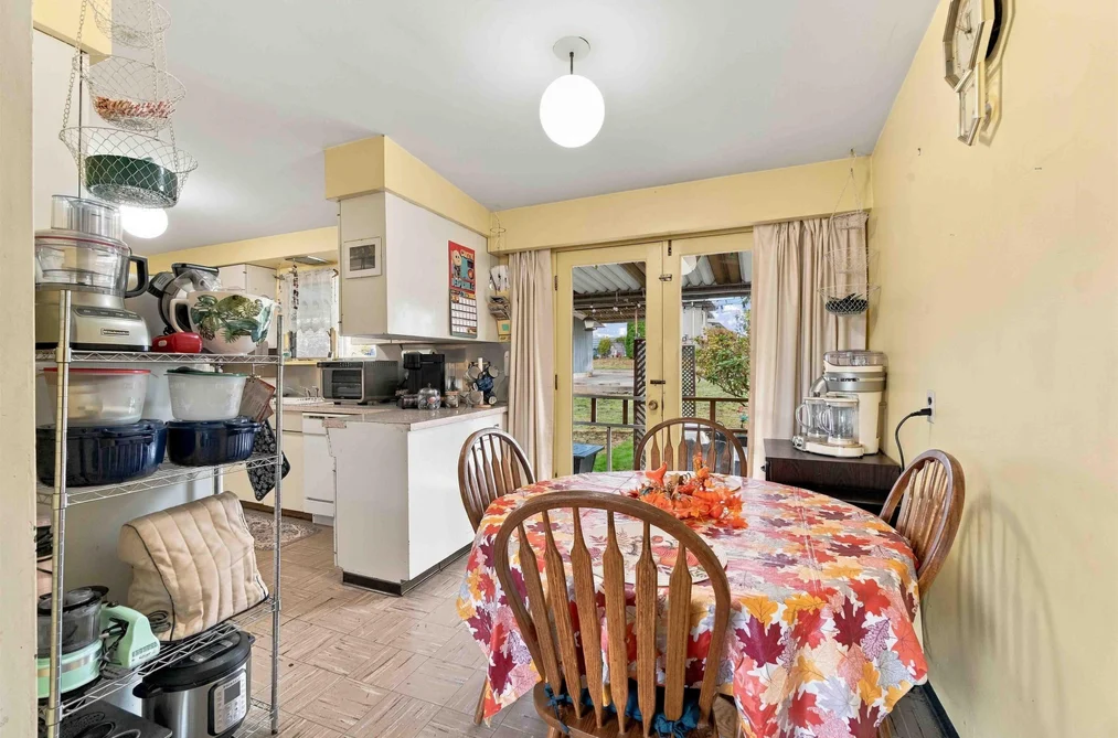 747 Poirier Street, Coquitlam, BC - MLS: R3179661 - Photo 6 747 Poirier Street, Coquitlam, BC - MLS: R3179661 - Photo 6