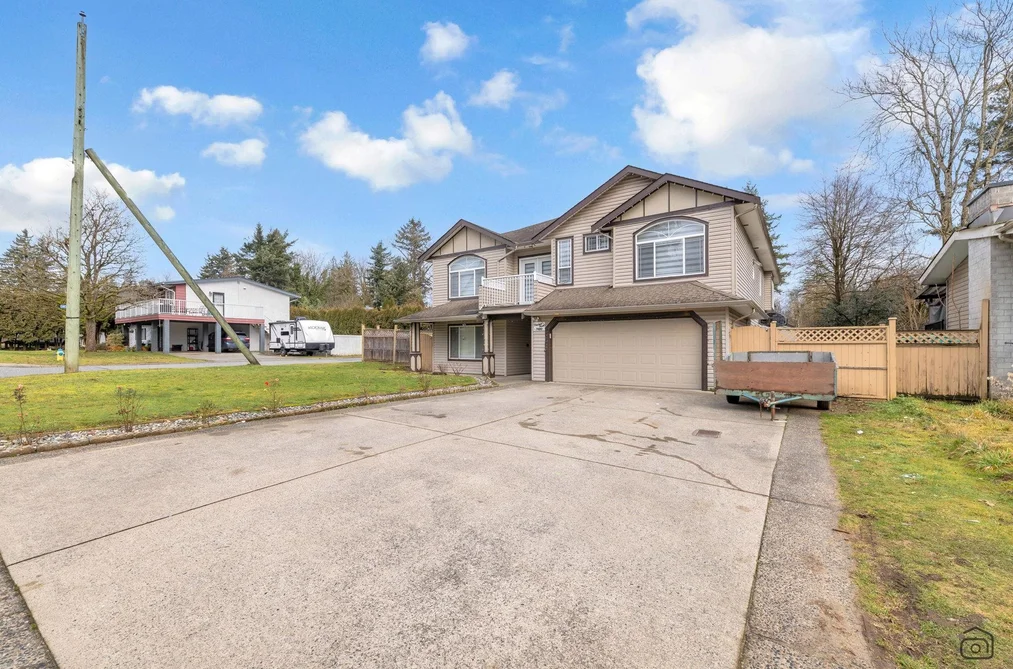 7480 LEE STREET, Mission BC V2V 3K8, Mission BC — Residential for Sale - Photo 2