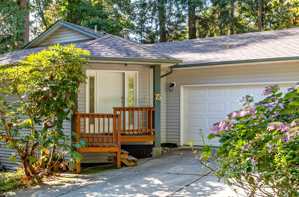 75 Larson Rd, Gibsons, BC - MLS: R3172399