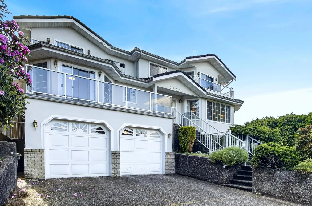 House for sale at 7505 Manzanita Place Burnaby British Columbia - MLS: R3133658