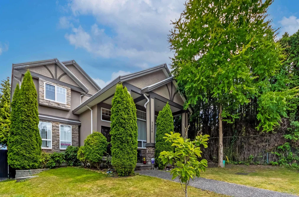 House for sale at 7506 143c Street Surrey British Columbia - MLS: R3112061