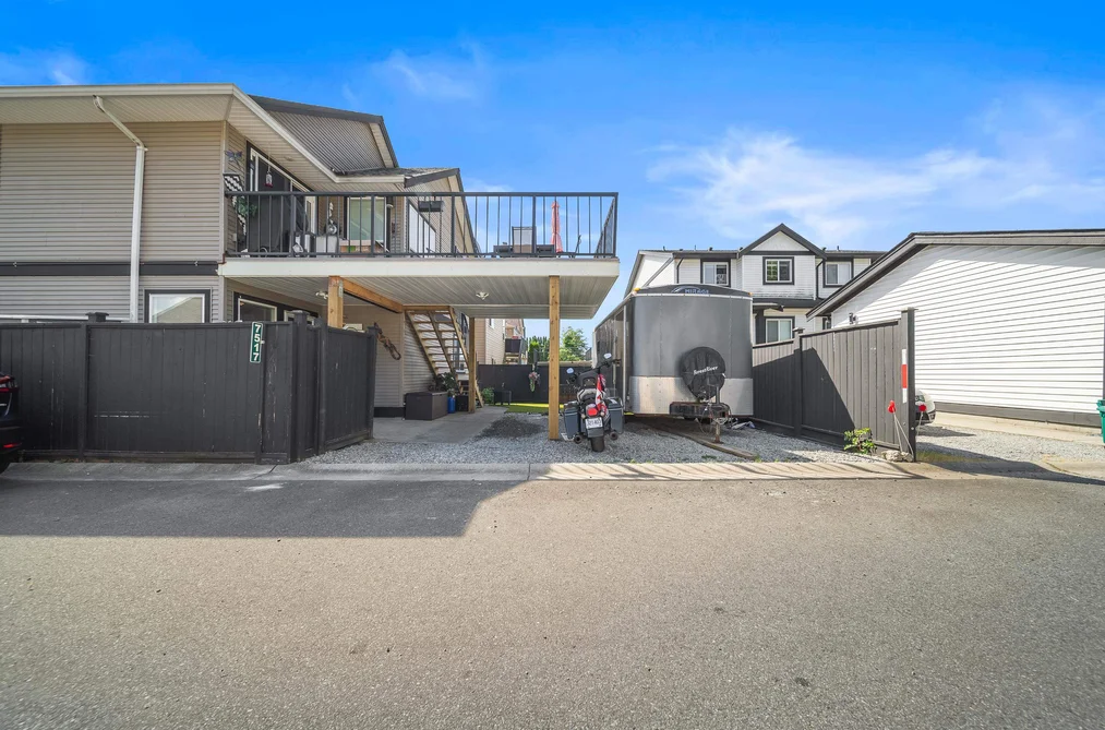 7517 MURRAY STREET, Mission BC V2V 4A9, Mission BC — Residential for Sale - Photo 3