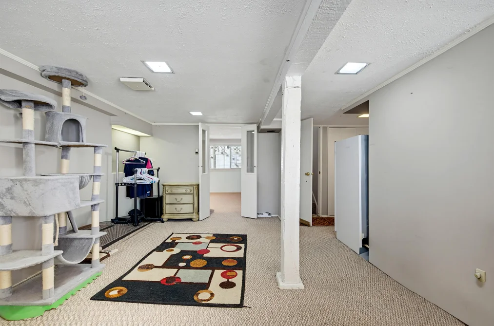 7524 4th Street, Burnaby, BC - MLS: R3179509 - Photo 20 7524 4th Street, Burnaby, BC - MLS: R3179509 - Photo 20