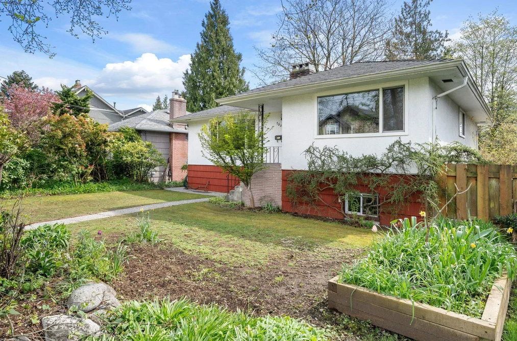 753 E 9TH STREET, North Vancouver BC V7L 2C1, North Vancouver BC — Residential for Sale — Photo 4 of 34