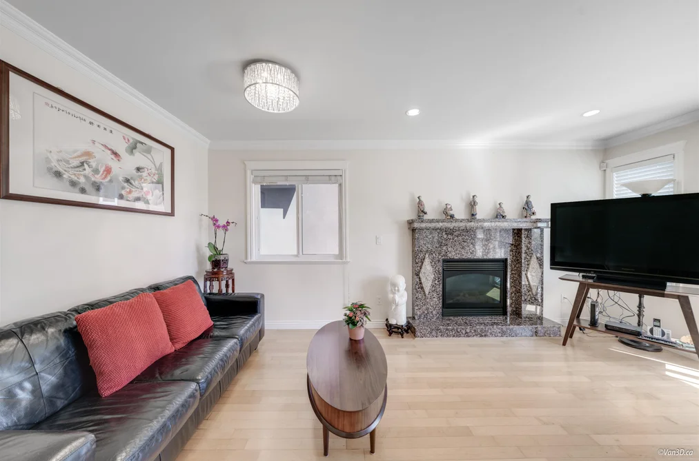 7531 OAK STREET, Vancouver BC V6P 4A4, Vancouver BC — Residential for Sale - Photo 2