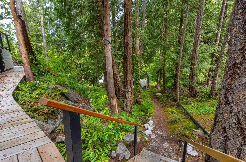 7536 ISLETS PLACE, Sechelt BC V7Z 0C5, Sechelt BC — Residential for Sale - Photo 2