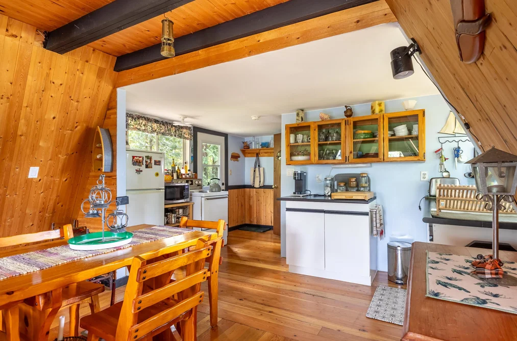 7536 ISLETS PLACE, Sechelt BC V7Z 0C5, Sechelt BC — Residential for Sale - Photo 6