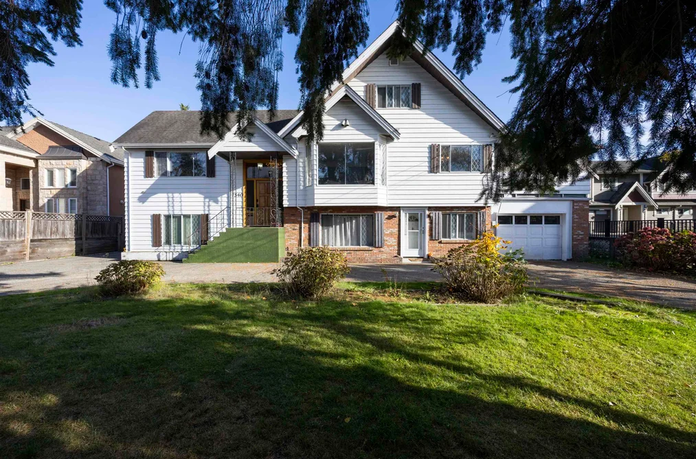 House for sale at 7540 No. 2 Road Richmond British Columbia - MLS: R3020986