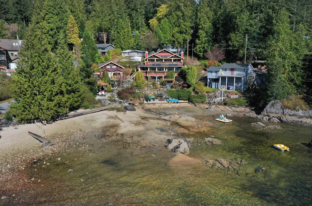 7545 ISLETS PLACE, Sechelt BC V7Z 0C5, Sechelt BC — Residential for Sale - Photo 4
