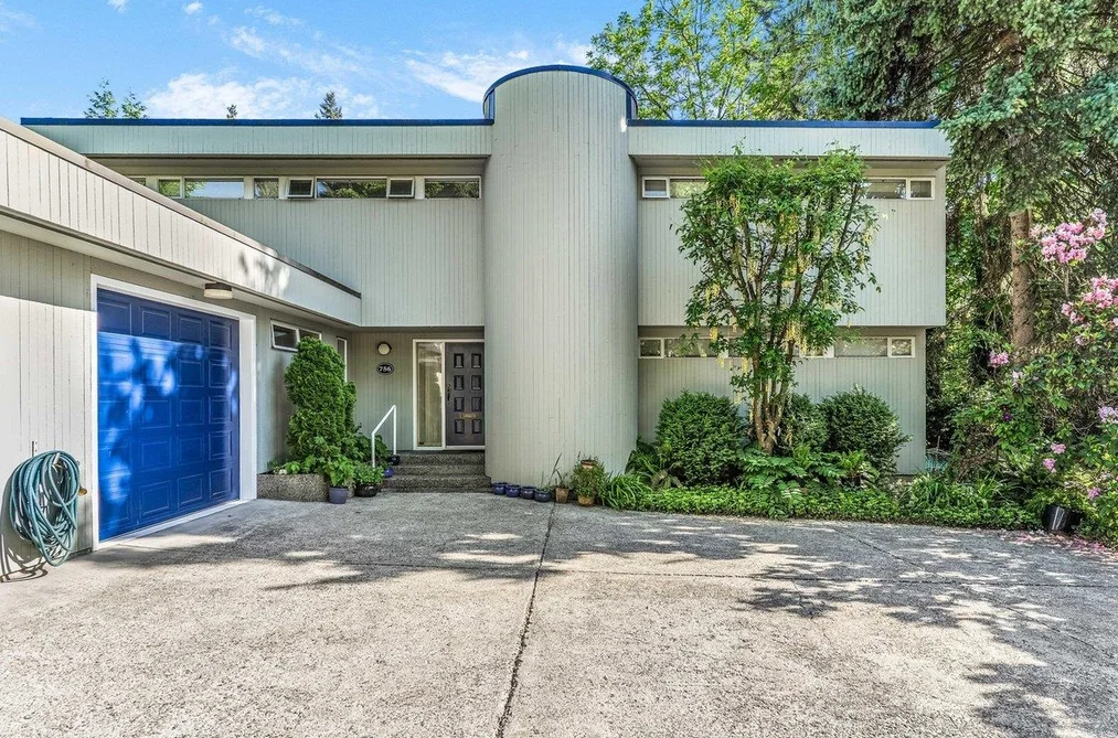House for sale at 756 Rochester Avenue Coquitlam British Columbia - MLS: R3127400