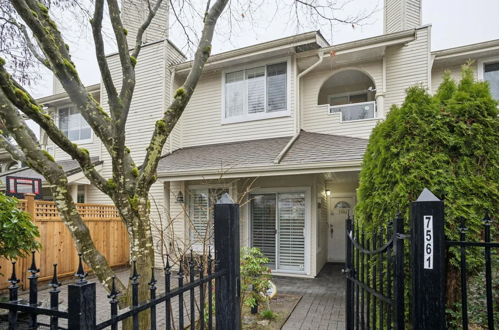 Townhouse for sale at 7561 Manitoba Street Vancouver British Columbia - MLS: R3102877