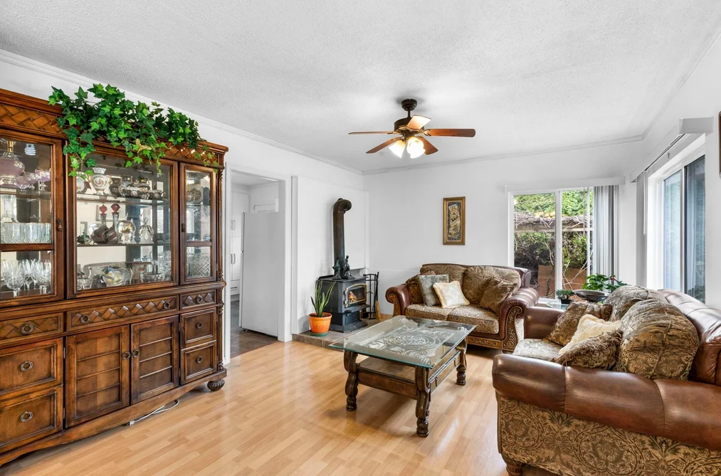 7566 DUNSMUIR STREET, Mission BC V2V 4B4, Mission BC — Residential for Sale - Photo 4