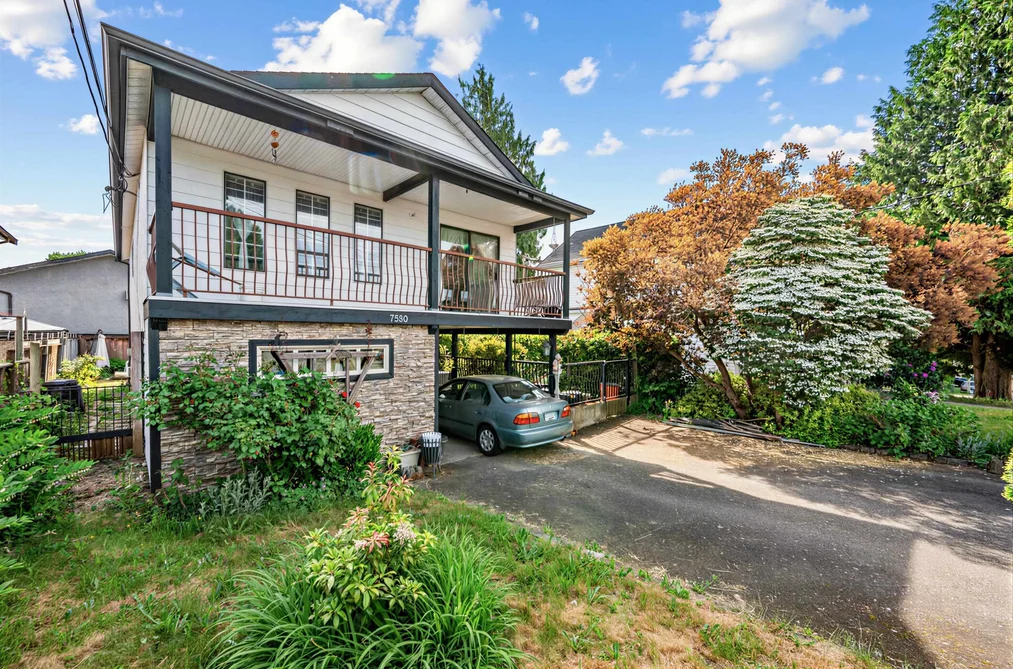 House for sale at 7580 Welton Street Mission British Columbia - MLS: R3126881