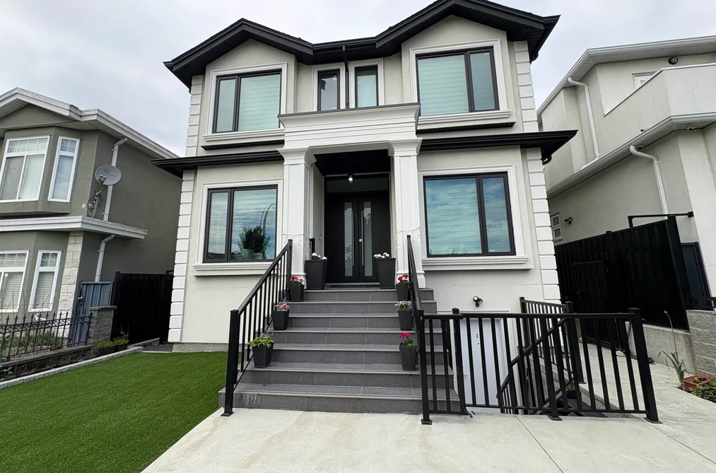 House for sale at 759 E 57th Avenue Vancouver British Columbia - MLS: R3128364