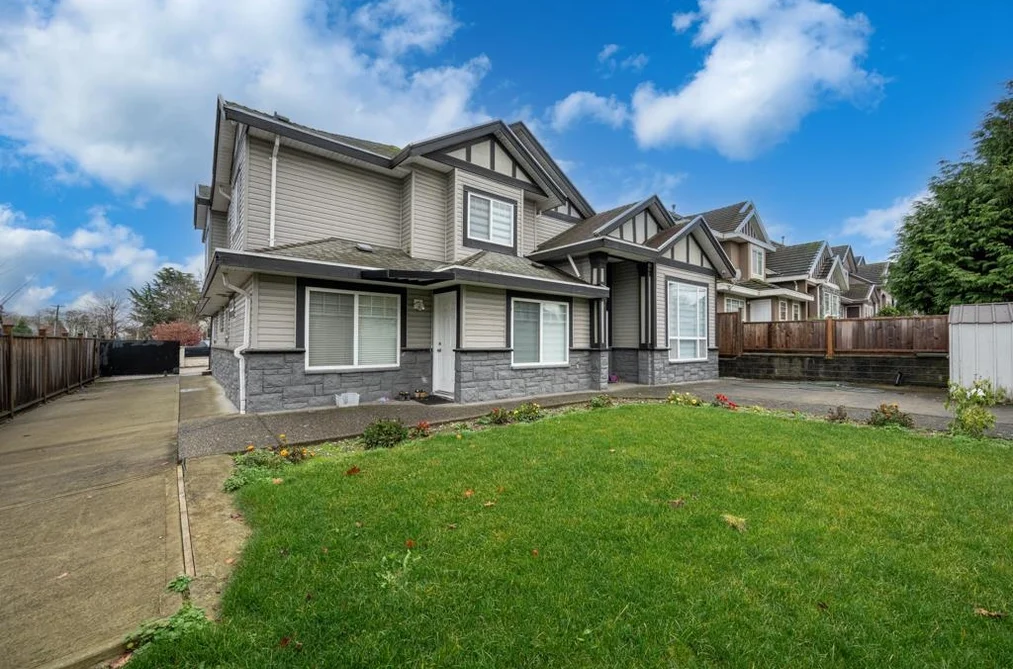 7596 144 STREET, Surrey BC V3W 5S6, Surrey BC — Residential for Sale - Photo 2